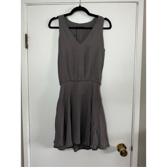 Krisa Grey V-neck A-line Mini Dress Size XS NWT - Picture 1 of 7